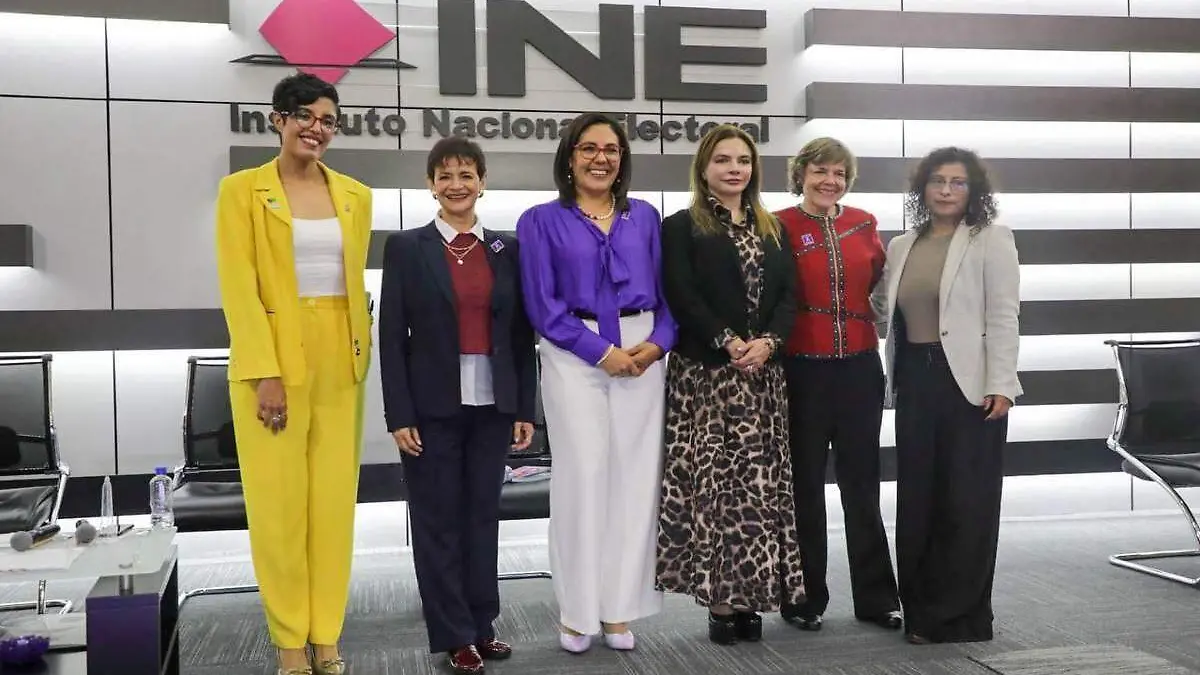 Conmemoración derecho al voto femenino